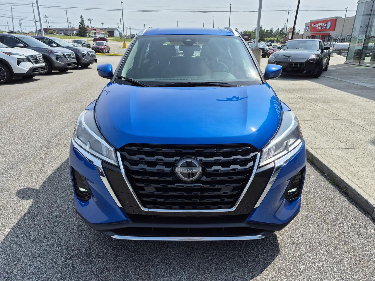 2022 Nissan Kicks SV Photo2