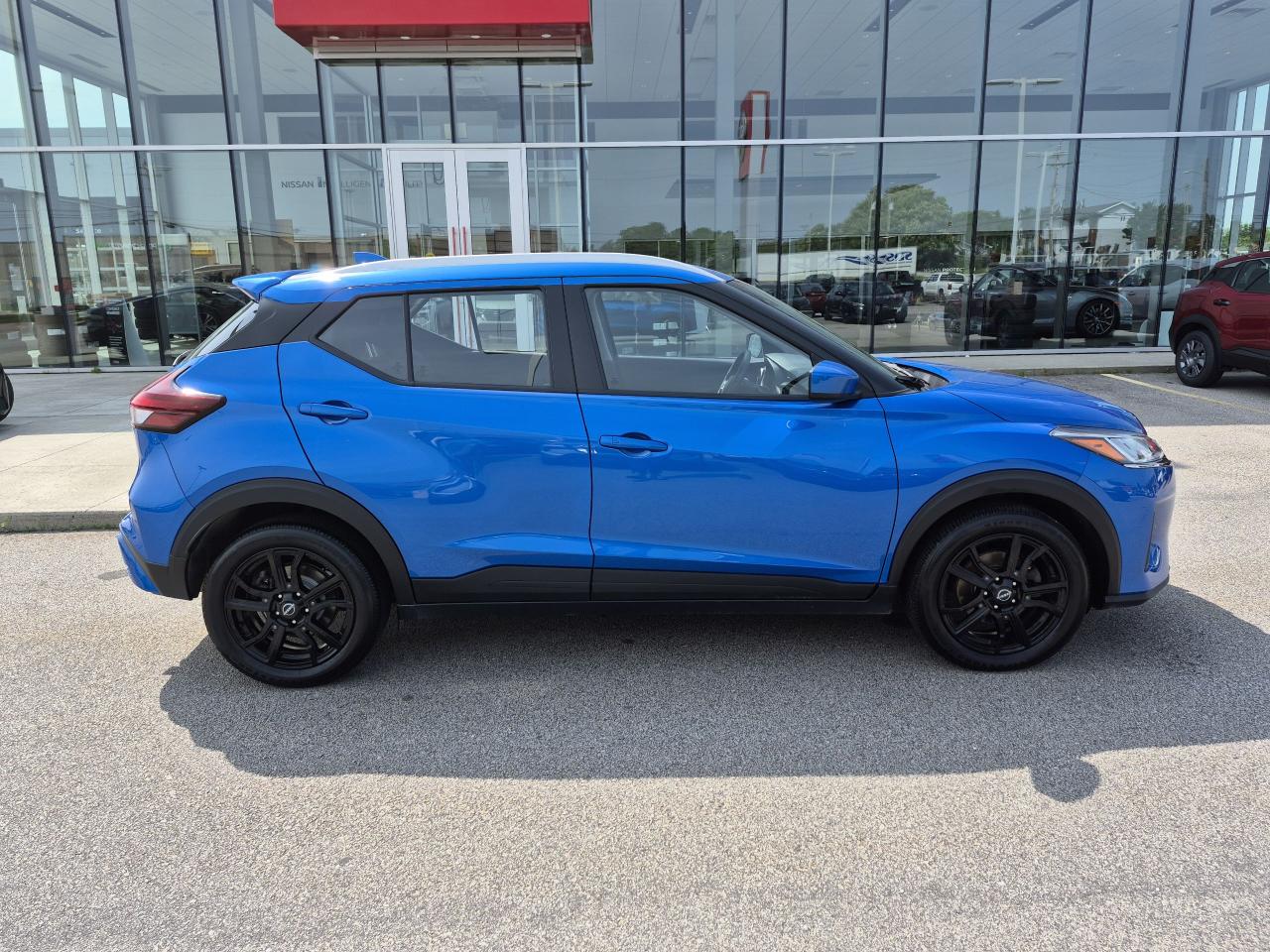 2022 Nissan Kicks SV Photo5
