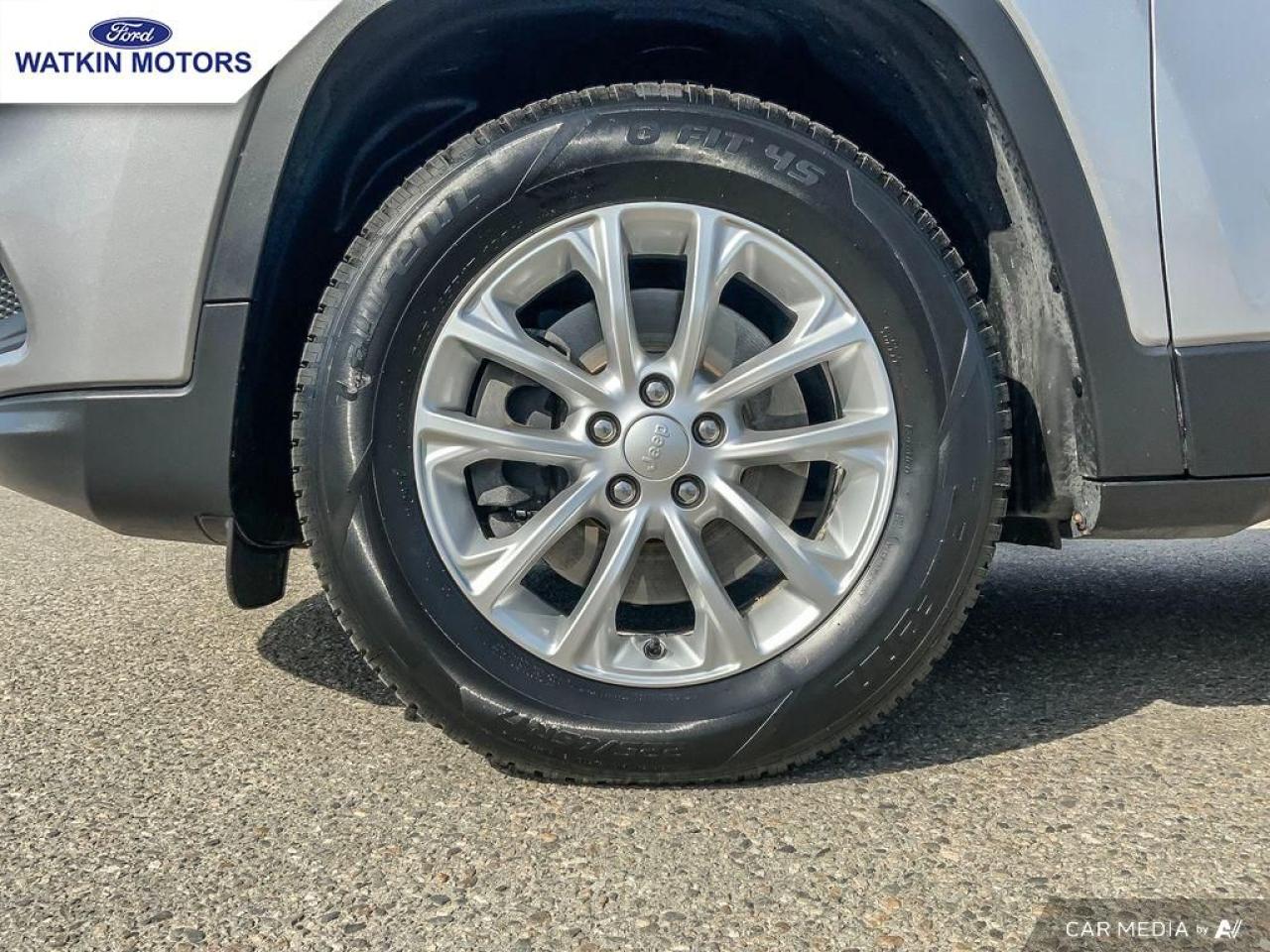 2019 Jeep Cherokee North Photo7