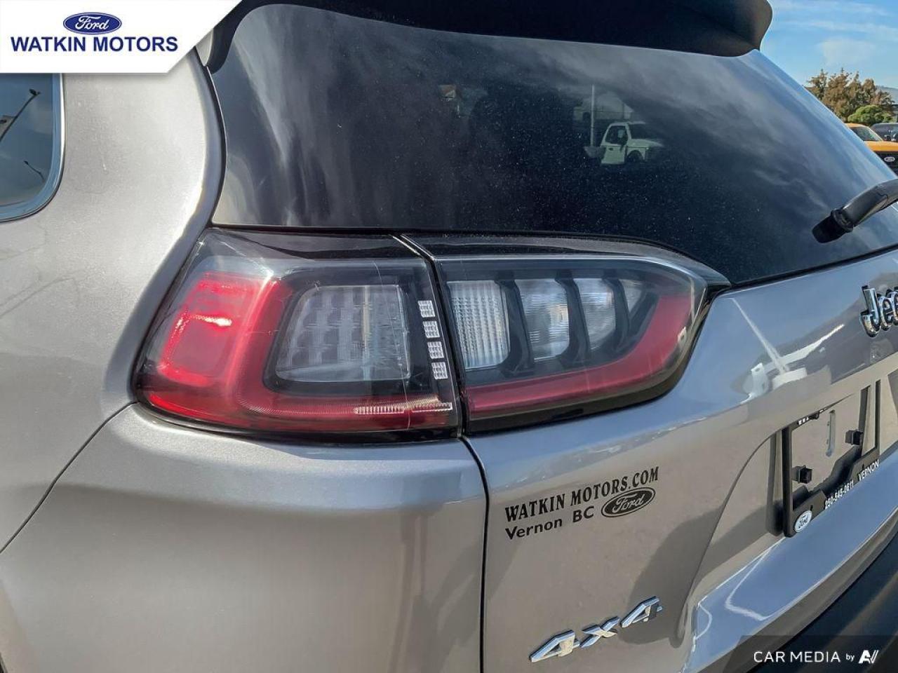 2019 Jeep Cherokee North Photo12
