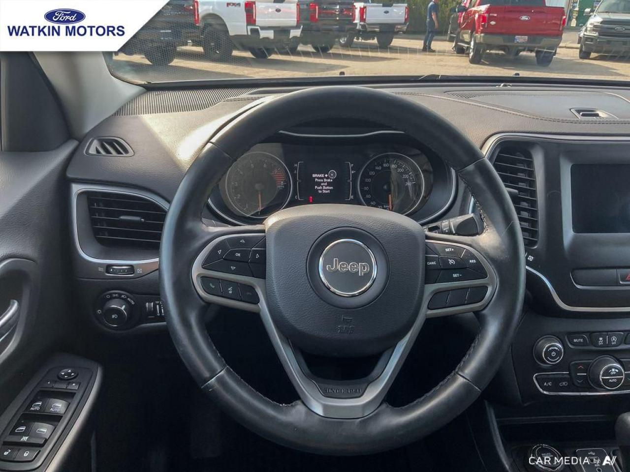 2019 Jeep Cherokee North Photo15