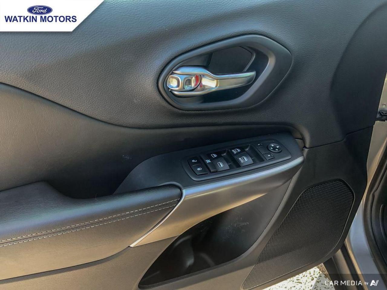 2019 Jeep Cherokee North Photo28