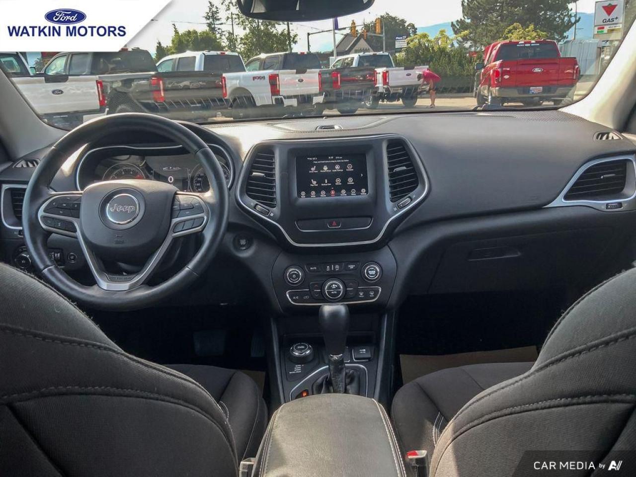 2019 Jeep Cherokee North Photo25