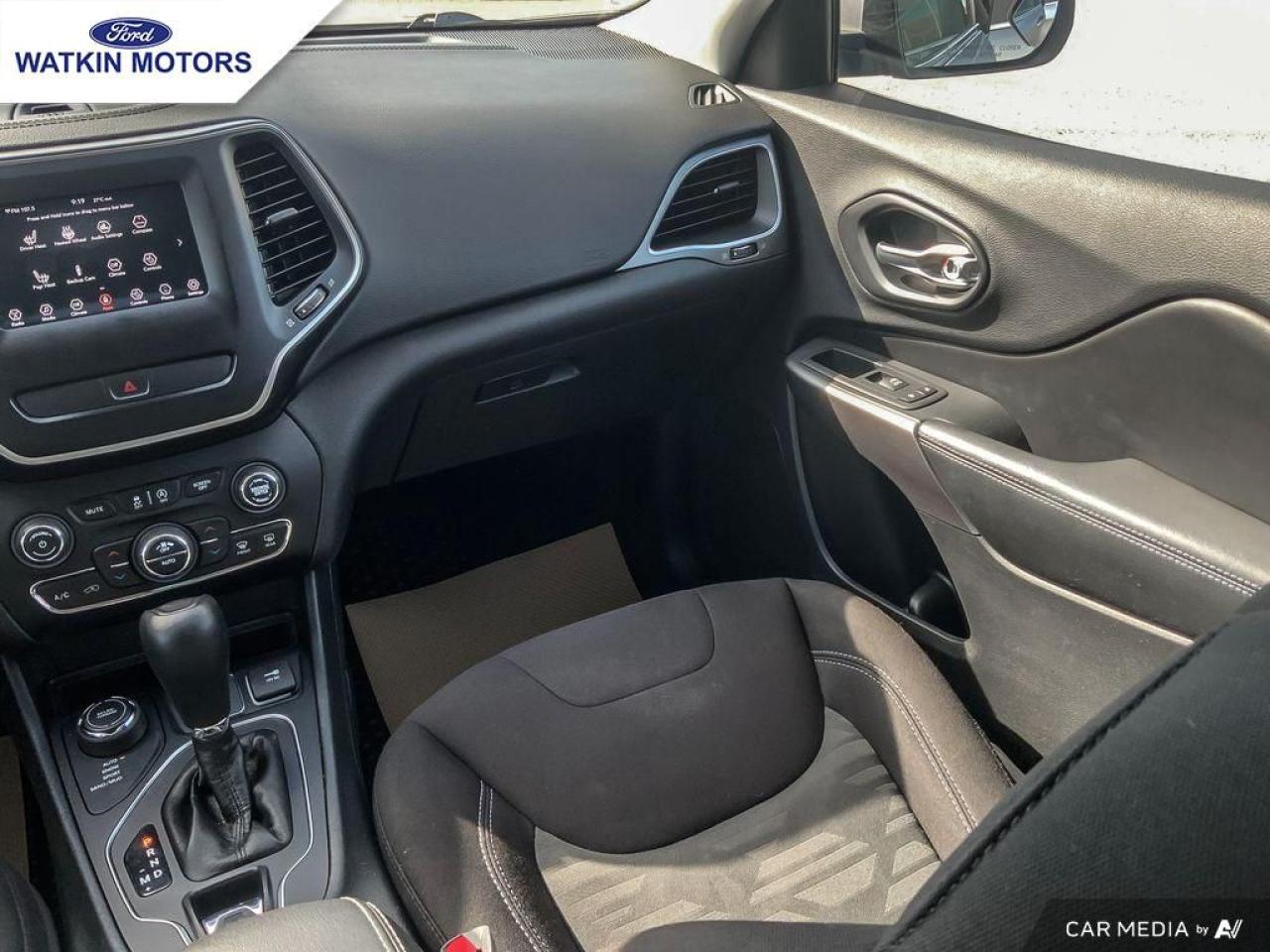 2019 Jeep Cherokee North Photo26