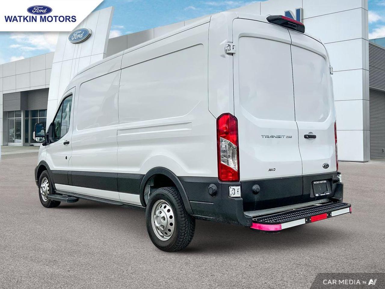 2024 Ford Transit MR CARGO AWD Photo28