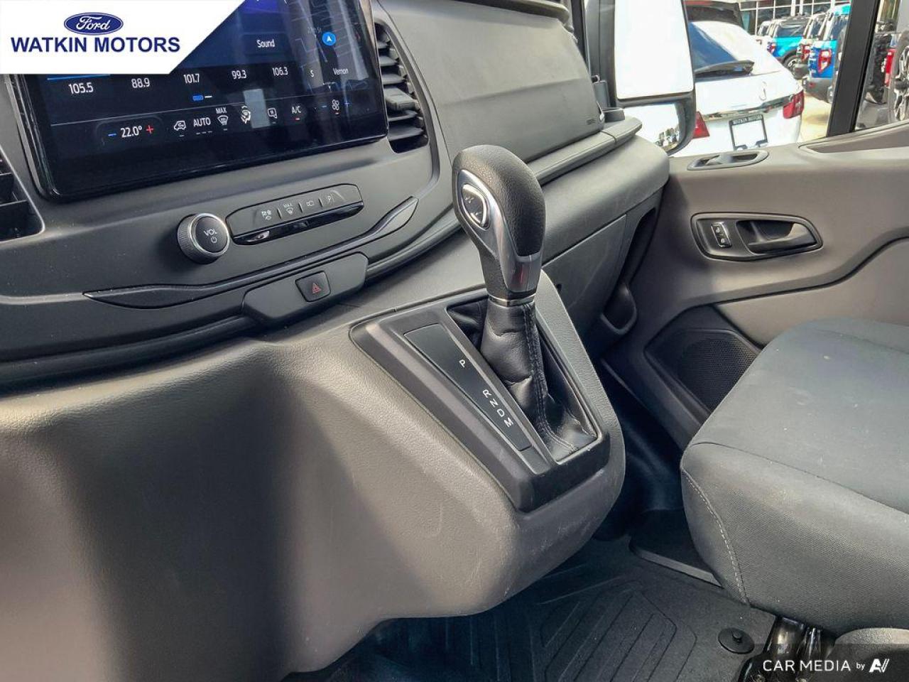 2024 Ford Transit MR CARGO AWD Photo28