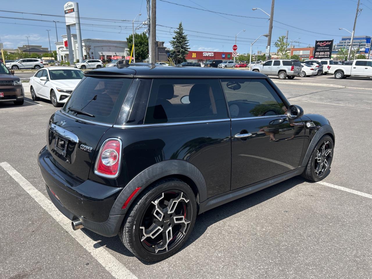 2013 MINI Cooper COOPER Photo