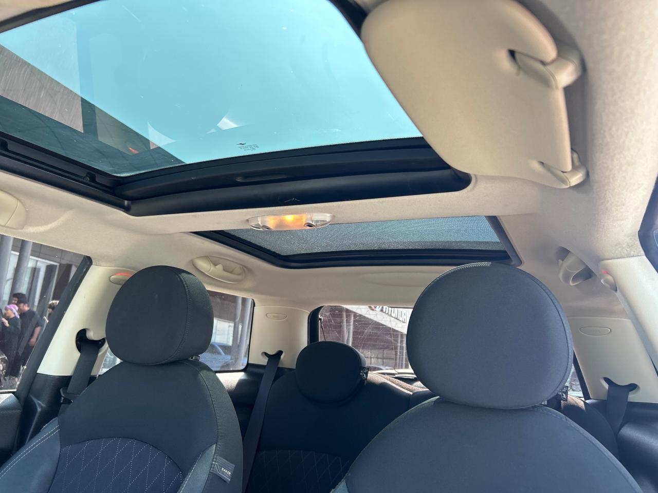 2013 MINI Cooper COOPER Photo