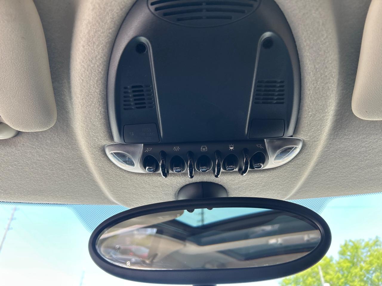 2013 MINI Cooper COOPER Photo