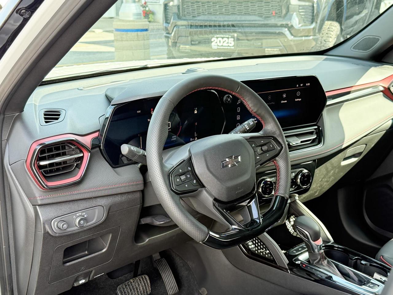 2026 Chevrolet TrailBlazer RS 1.3L 3 CYL WITH REMOTE START/ENTRY, HEATED SEATS, HEATED STEERING WHEEL, HD REAR VISION CAMERA, APPL Photo