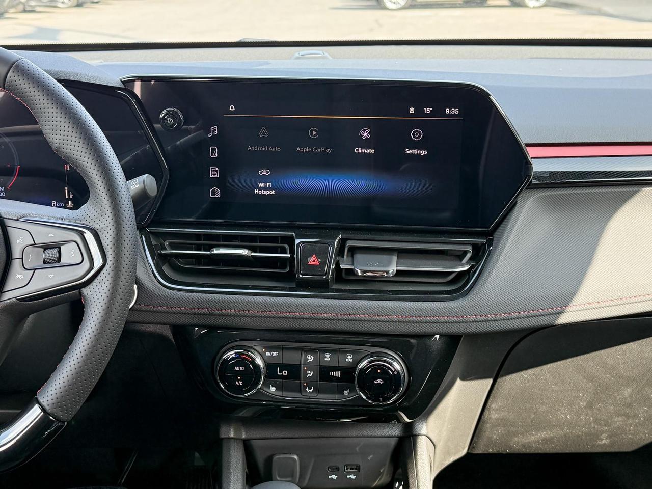 2026 Chevrolet TrailBlazer RS 1.3L 3 CYL WITH REMOTE START/ENTRY, HEATED SEATS, HEATED STEERING WHEEL, HD REAR VISION CAMERA, APPL Photo