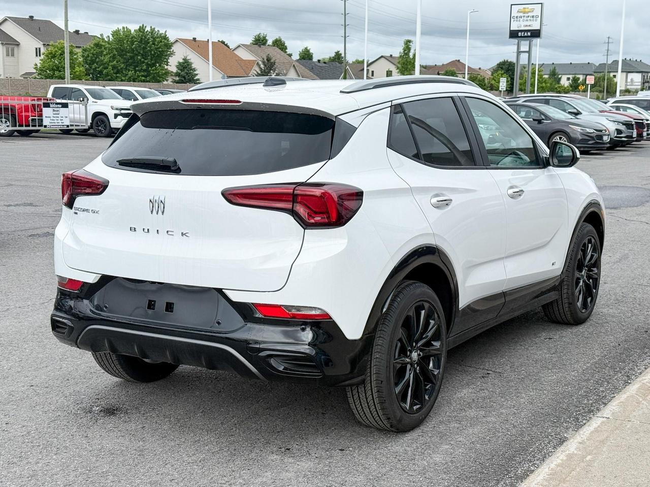 2026 Buick Encore GX Sport Touring 1.3L 3CYL WITH REMOTE START/ENTRY, SUNROOF, HEATED SEATS, HEATED STEERING WHEEL, HD SURROUND VISION, Photo