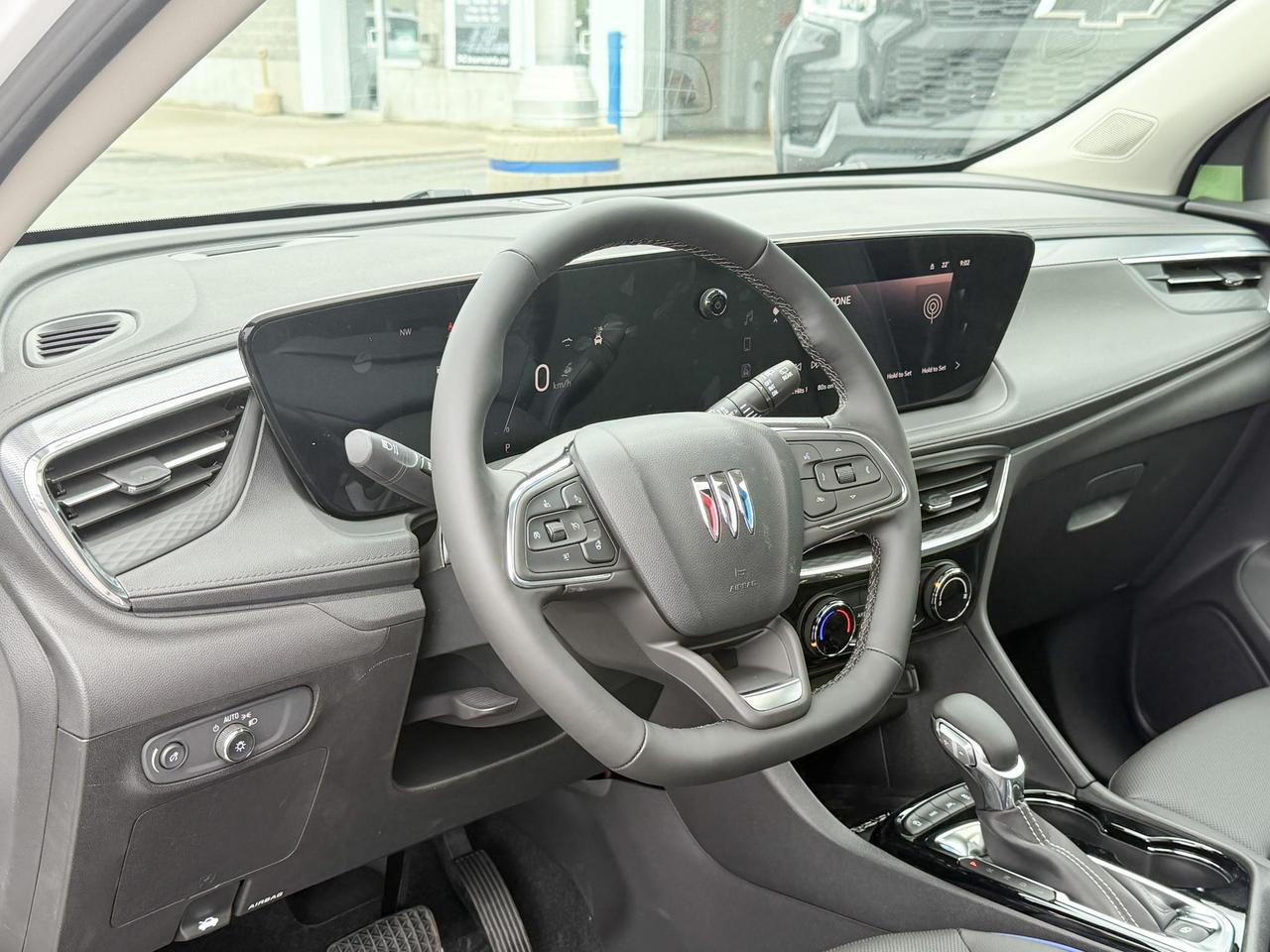 2026 Buick Encore GX Sport Touring 1.3L 3CYL WITH REMOTE START/ENTRY, SUNROOF, HEATED SEATS, HEATED STEERING WHEEL, HD SURROUND VISION, Photo