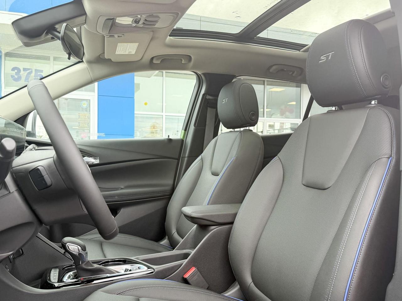 2026 Buick Encore GX Sport Touring 1.3L 3CYL WITH REMOTE START/ENTRY, SUNROOF, HEATED SEATS, HEATED STEERING WHEEL, HD SURROUND VISION, Photo