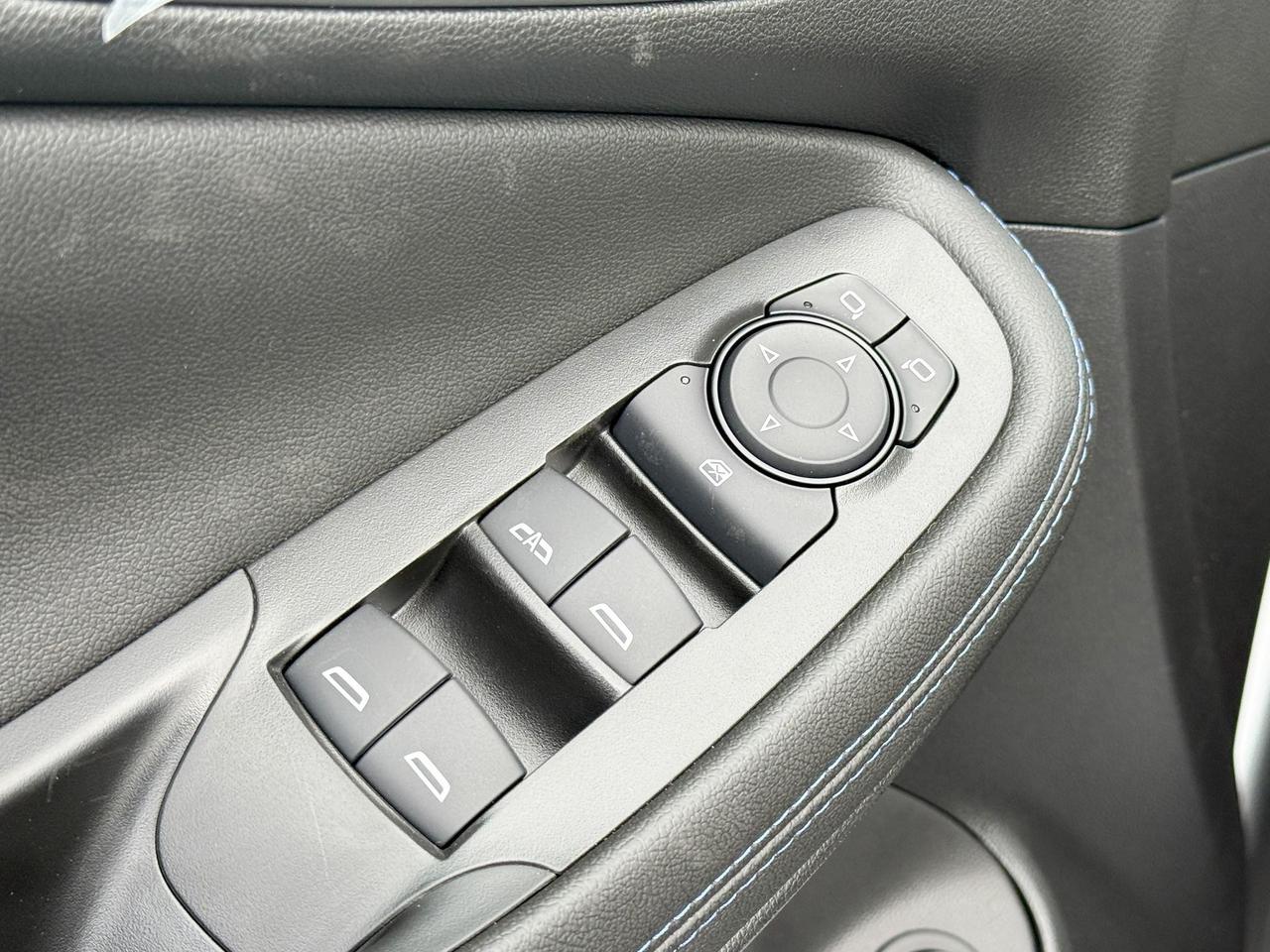 2026 Buick Encore GX Sport Touring 1.3L 3CYL WITH REMOTE START/ENTRY, SUNROOF, HEATED SEATS, HEATED STEERING WHEEL, HD SURROUND VISION, Photo