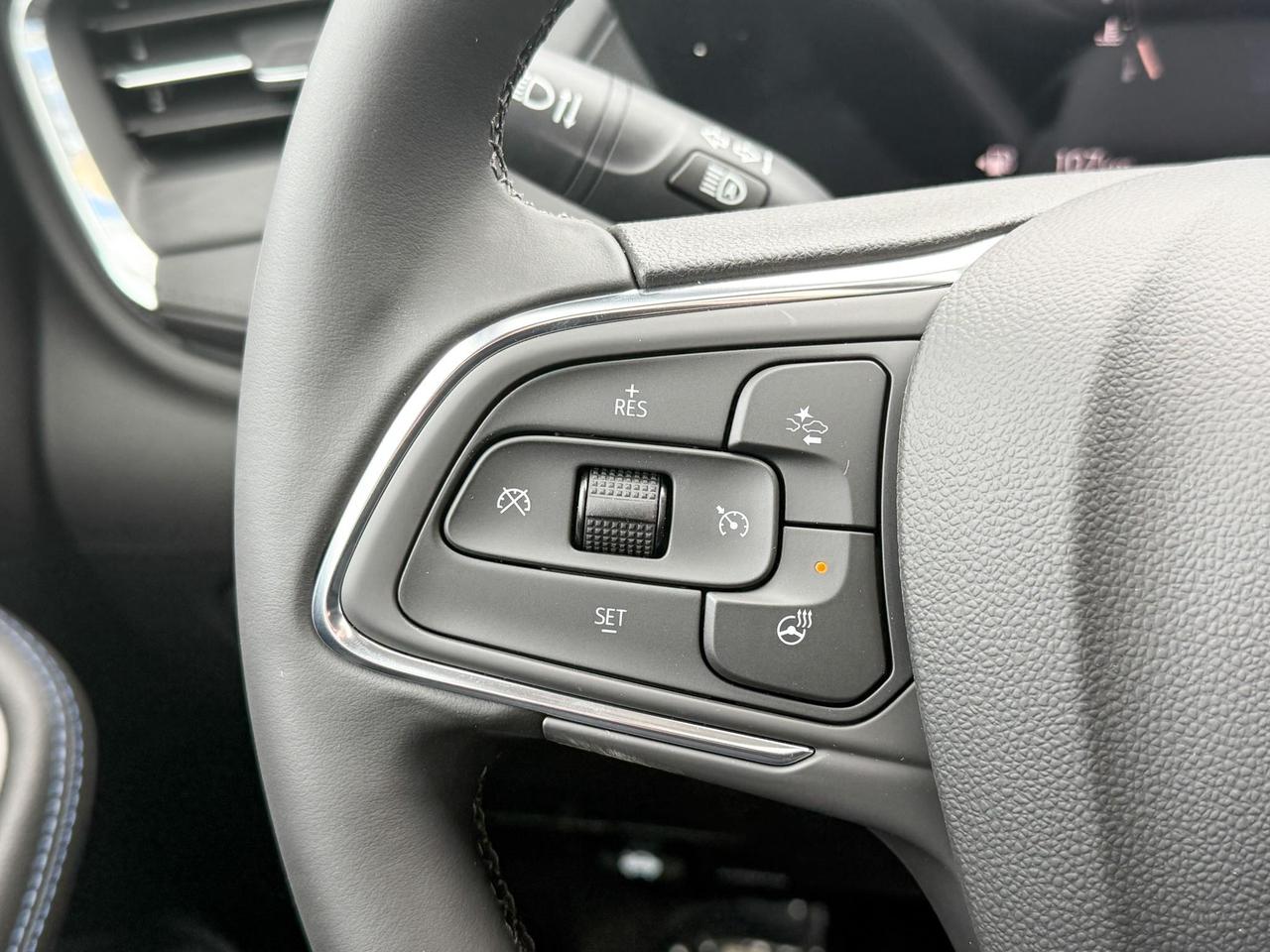 2026 Buick Encore GX Sport Touring 1.3L 3CYL WITH REMOTE START/ENTRY, SUNROOF, HEATED SEATS, HEATED STEERING WHEEL, HD SURROUND VISION, Photo