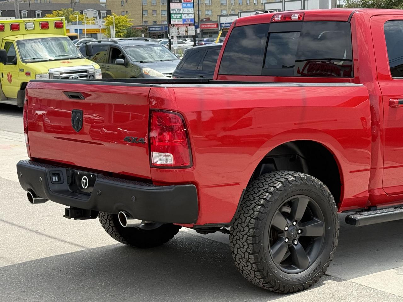 2017 RAM 1500 SLT | 5.7 V8 | NAVI | LOADED - Photo #10