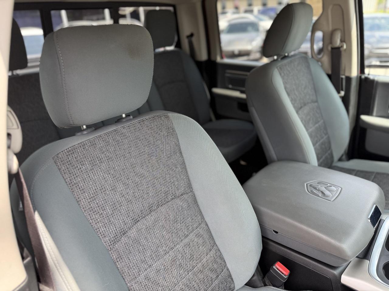 2017 RAM 1500 SLT | 5.7 V8 | NAVI | LOADED - Photo #32