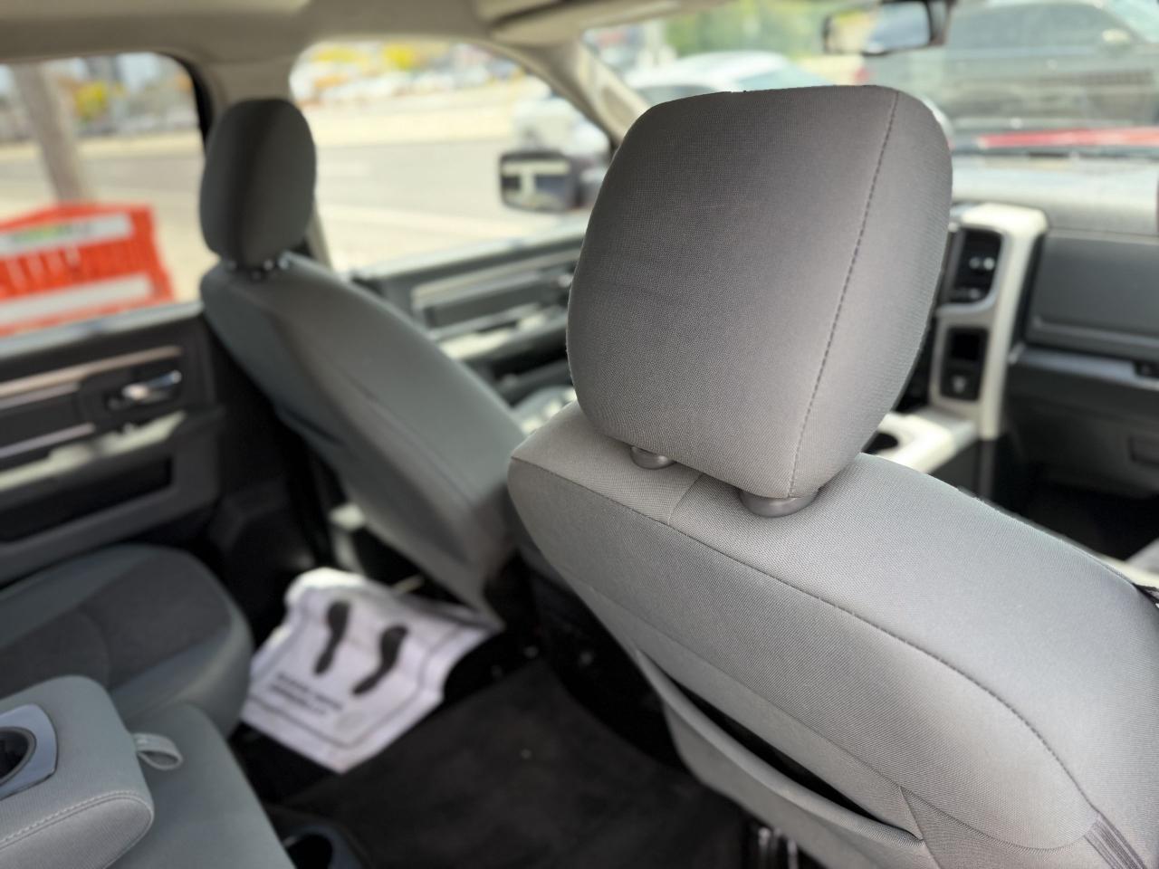 2017 RAM 1500 SLT | 5.7 V8 | NAVI | LOADED - Photo #36