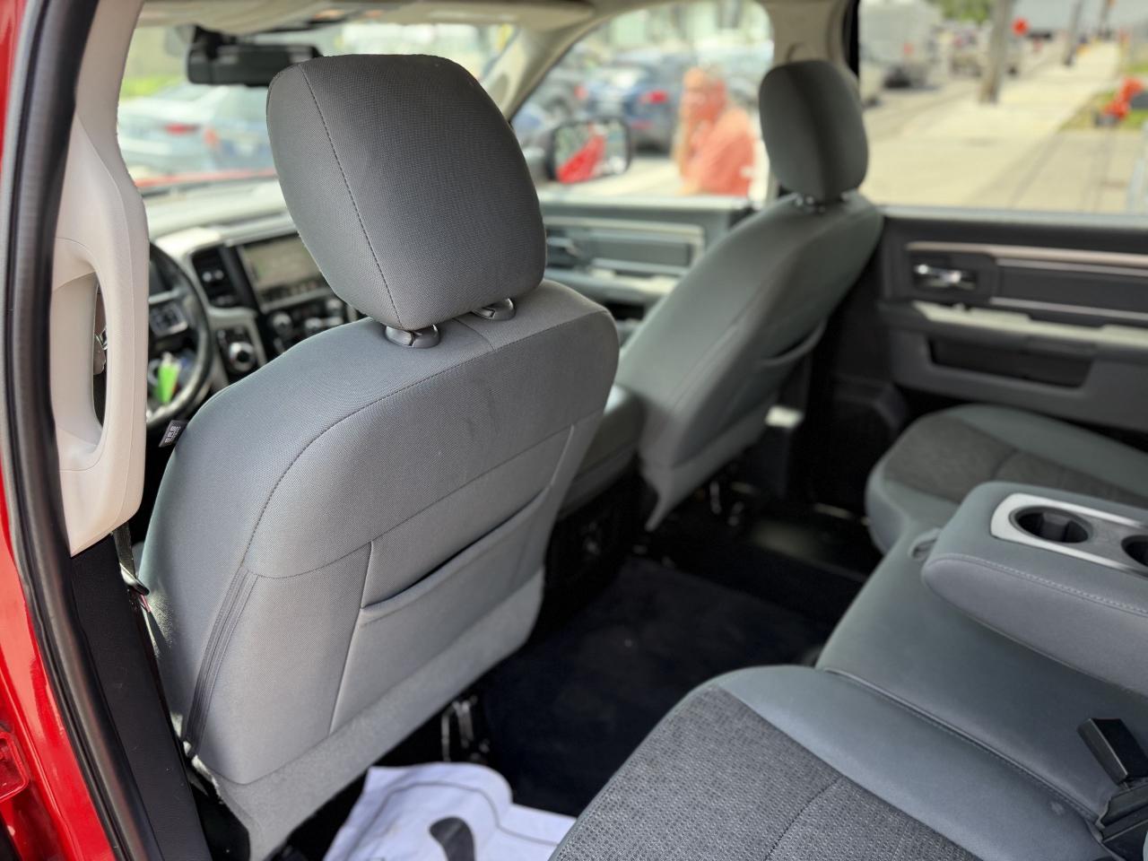 2017 RAM 1500 SLT | 5.7 V8 | NAVI | LOADED - Photo #38