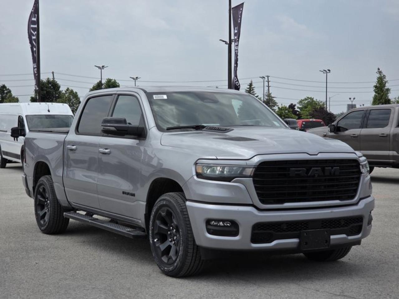 2025 RAM 1500 SPORT Photo2