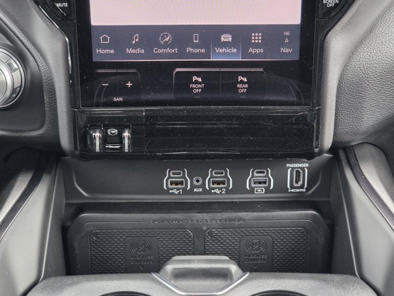 2025 RAM 1500 SPORT Photo