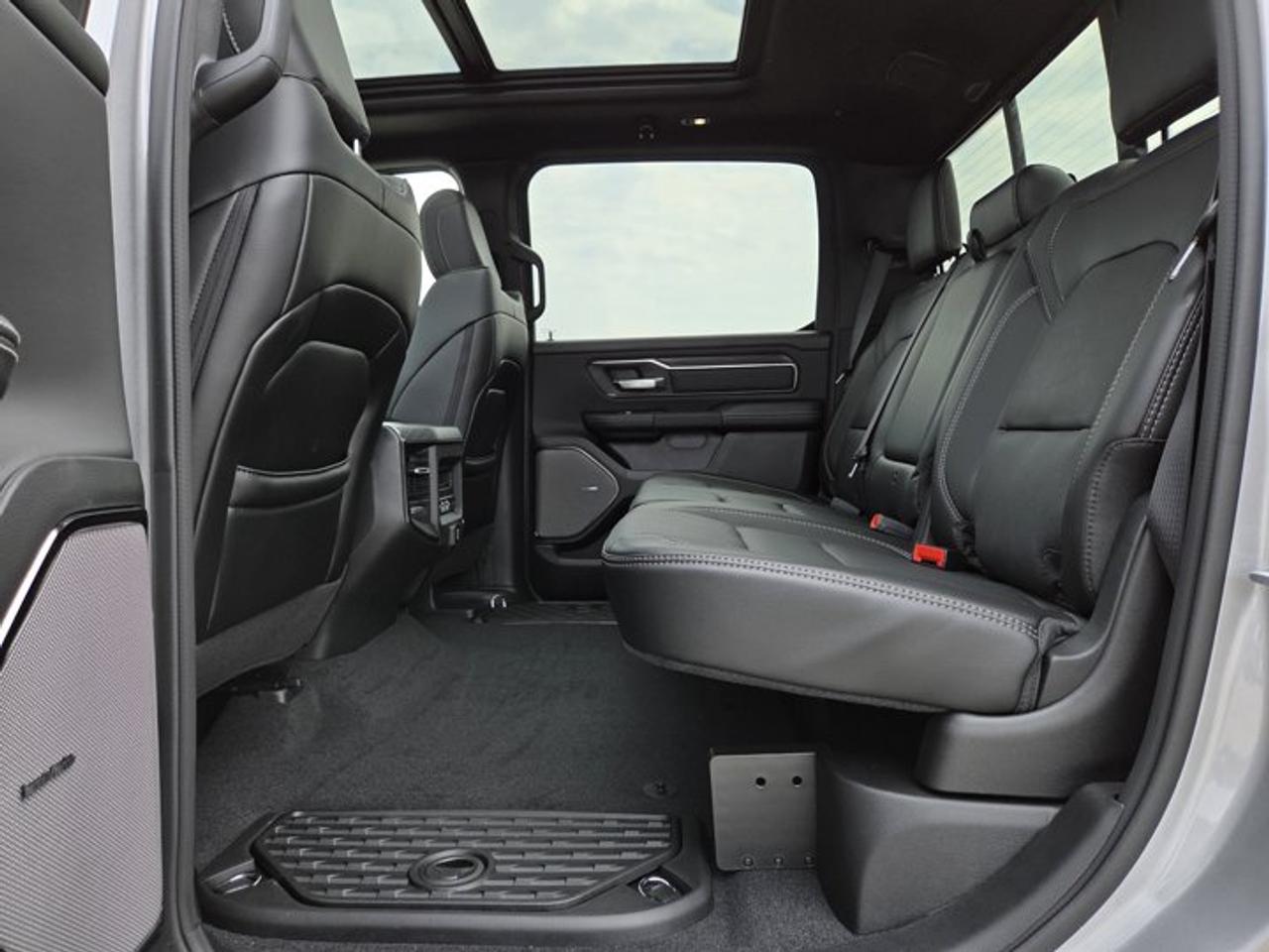 2025 RAM 1500 SPORT Photo