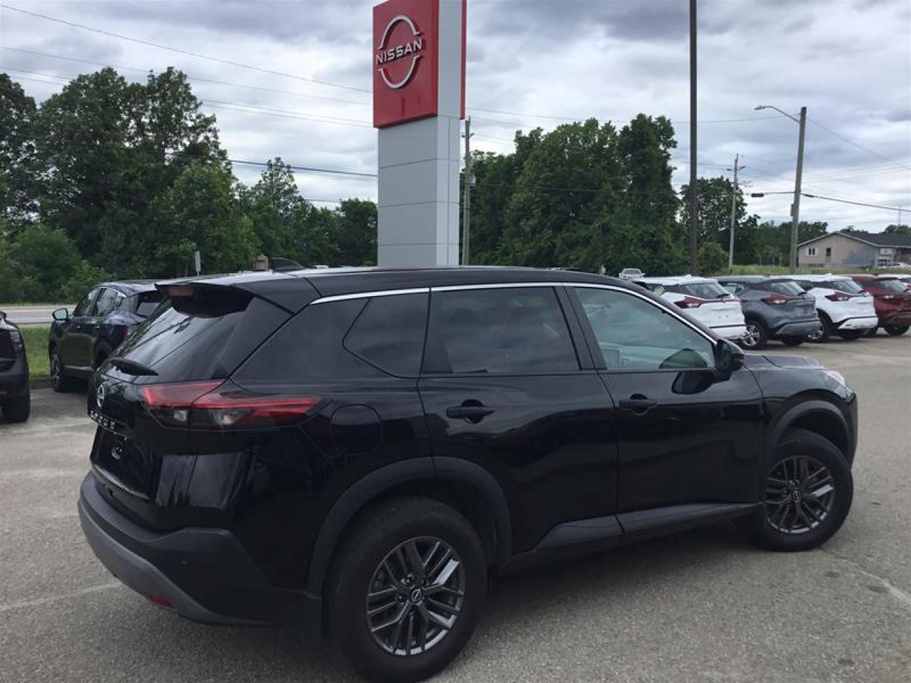 2022 Nissan Rogue S FWD CVT (2) Photo4