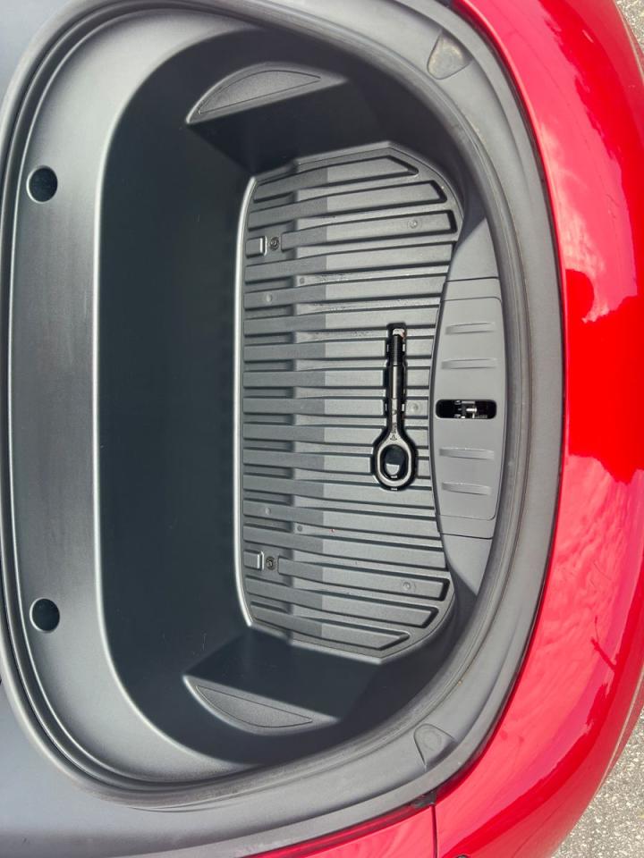 2021 Tesla Model 3 STANDARD RANGE PLUS - Photo #9
