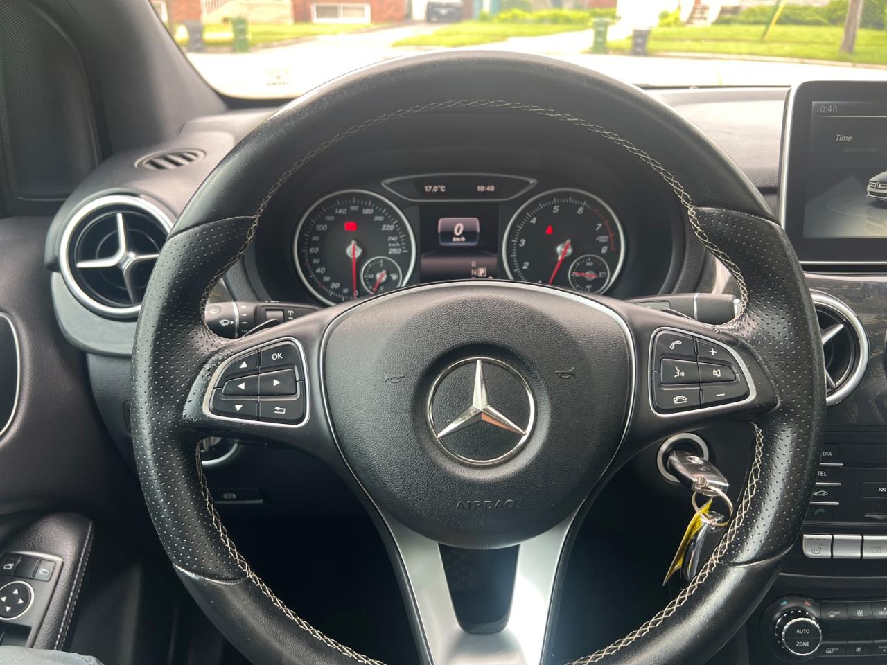2016 Mercedes-Benz B-Class B 250 Sports Tourer - Photo #20