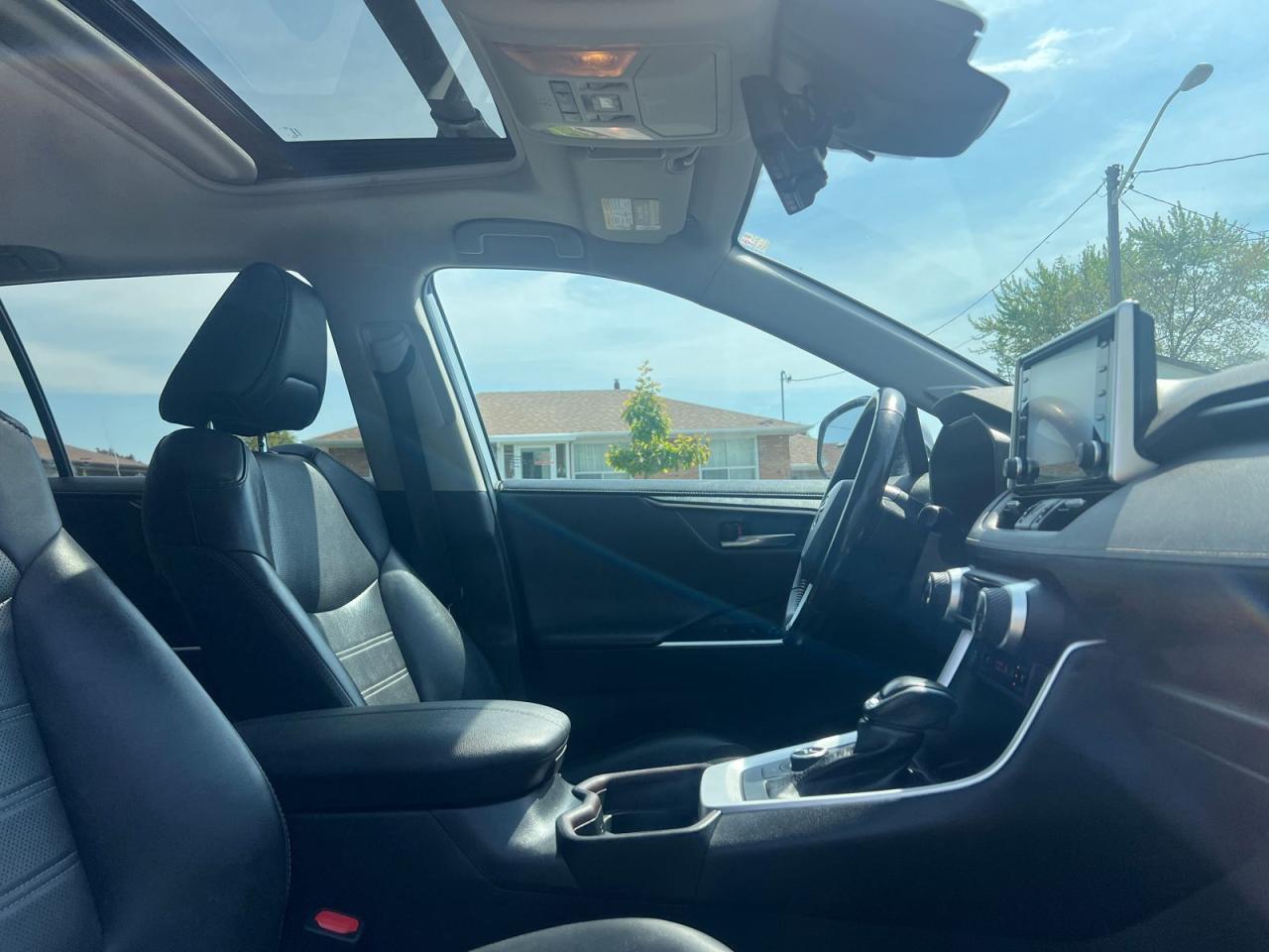 2019 Toyota RAV4 Hybrid Limited - Photo #24