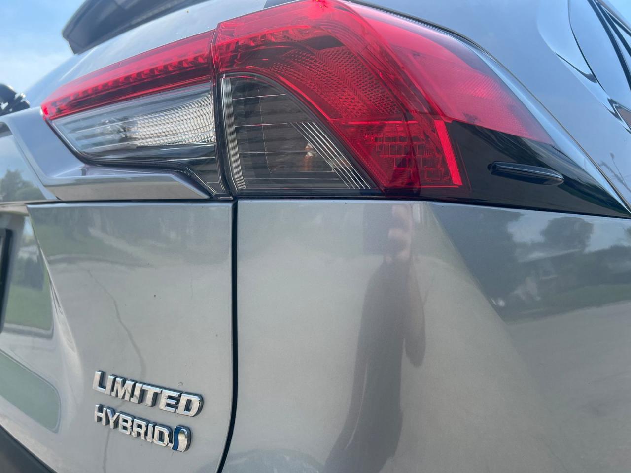 2019 Toyota RAV4 Hybrid Limited - Photo #27