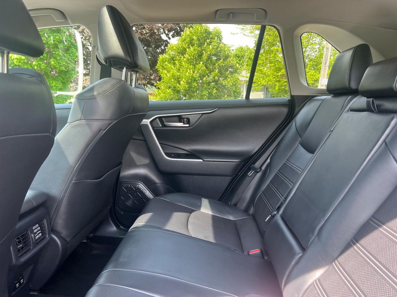 2019 Toyota RAV4 Hybrid Limited - Photo #21