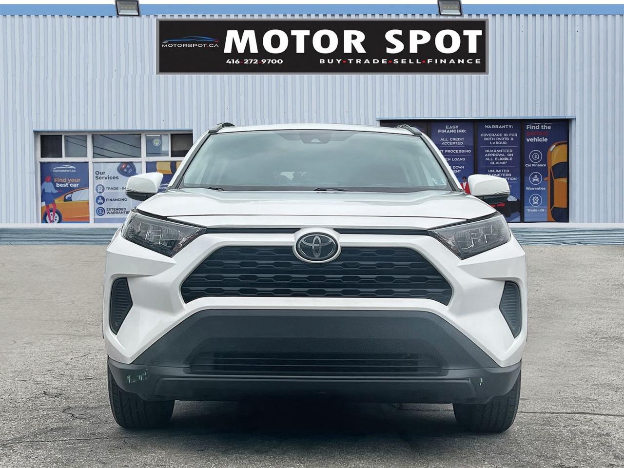 2019 Toyota RAV4 LE AWD Photo2