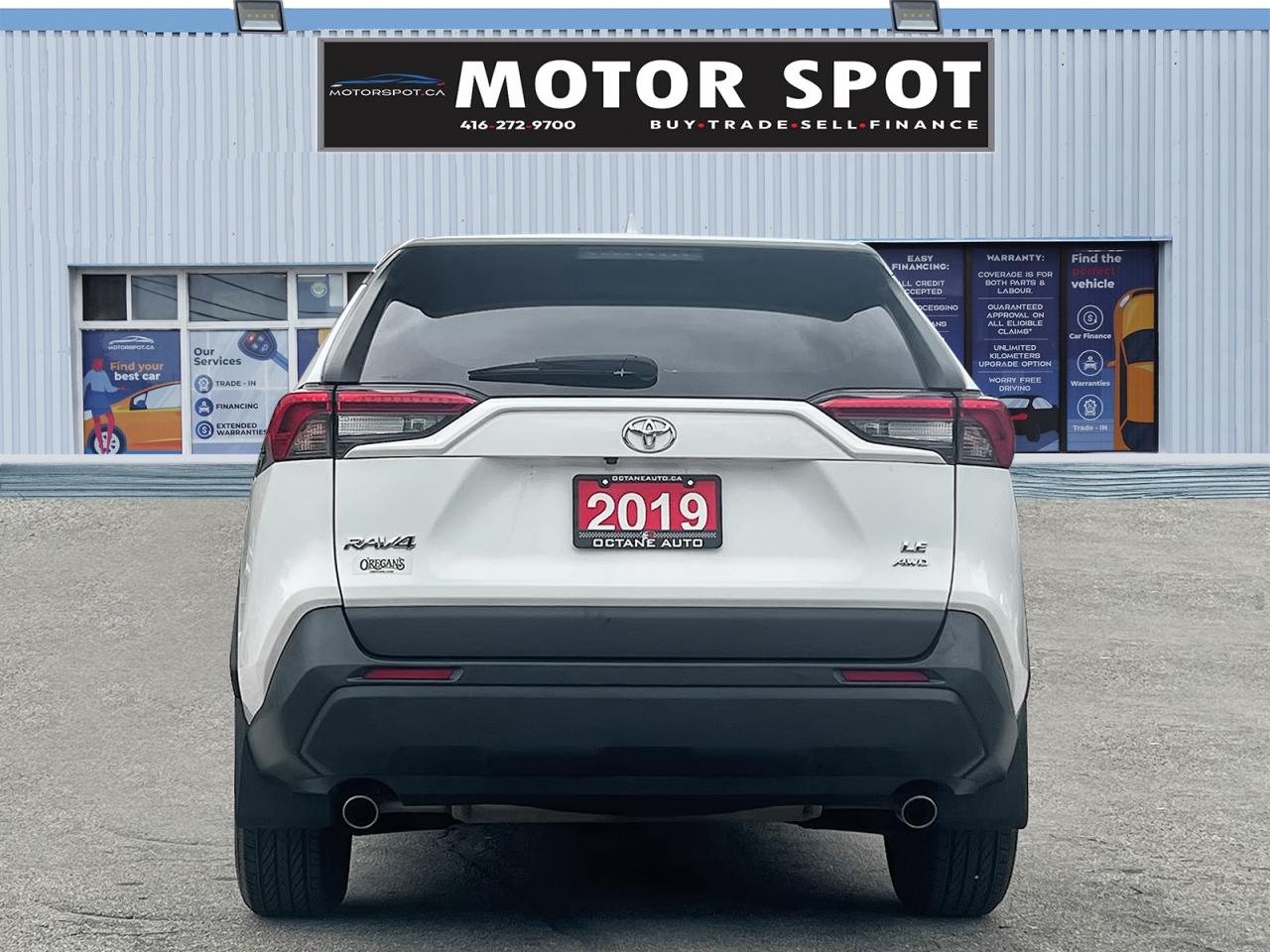 2019 Toyota RAV4 LE AWD Photo4