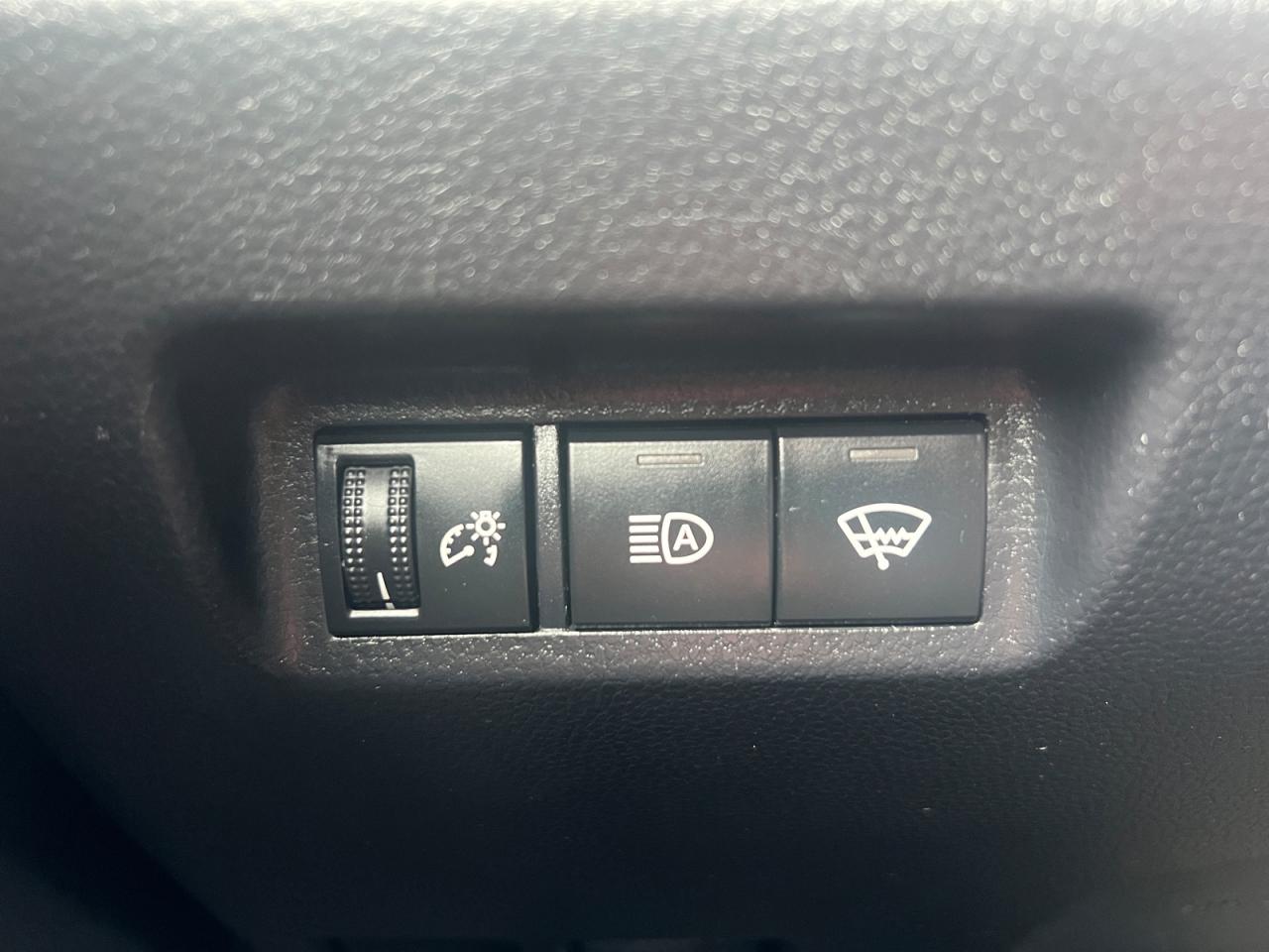 2019 Toyota RAV4 LE AWD Photo