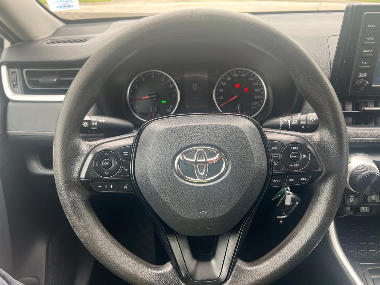 2019 Toyota RAV4 LE AWD Photo