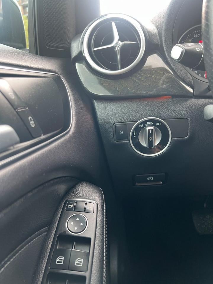 2016 Mercedes-Benz B-Class B250 4Matic - Photo #14