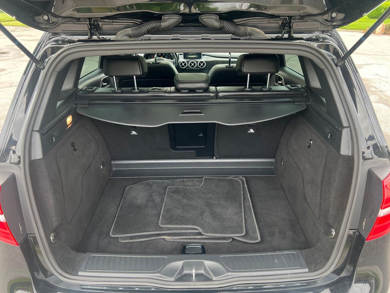 2016 Mercedes-Benz B-Class B250 4Matic - Photo #24