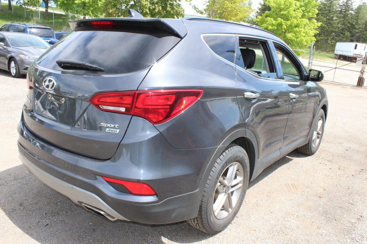 2018 Hyundai Santa Fe Sport Premium Photo2