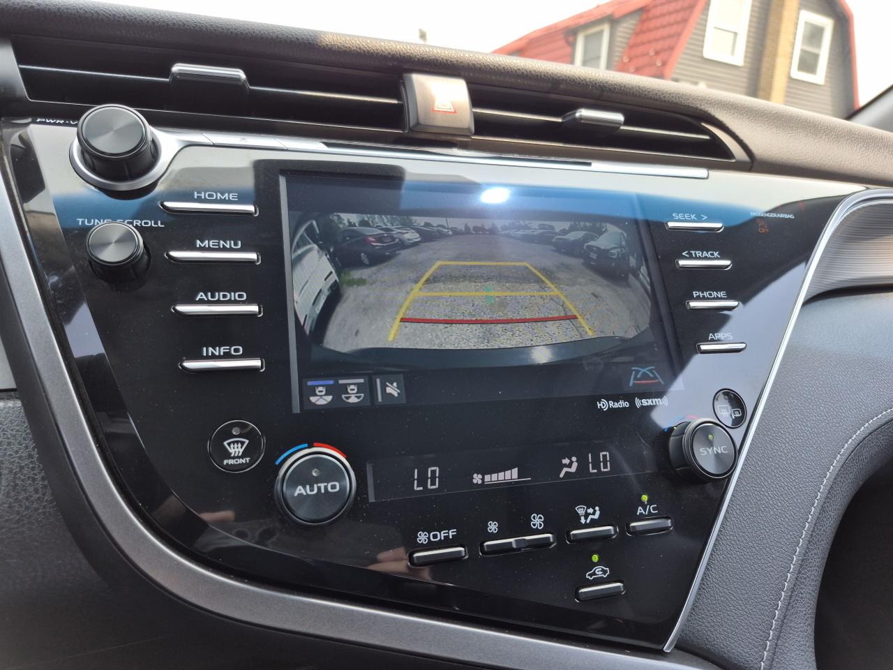 2018 Toyota Camry SE - Certified Photo43