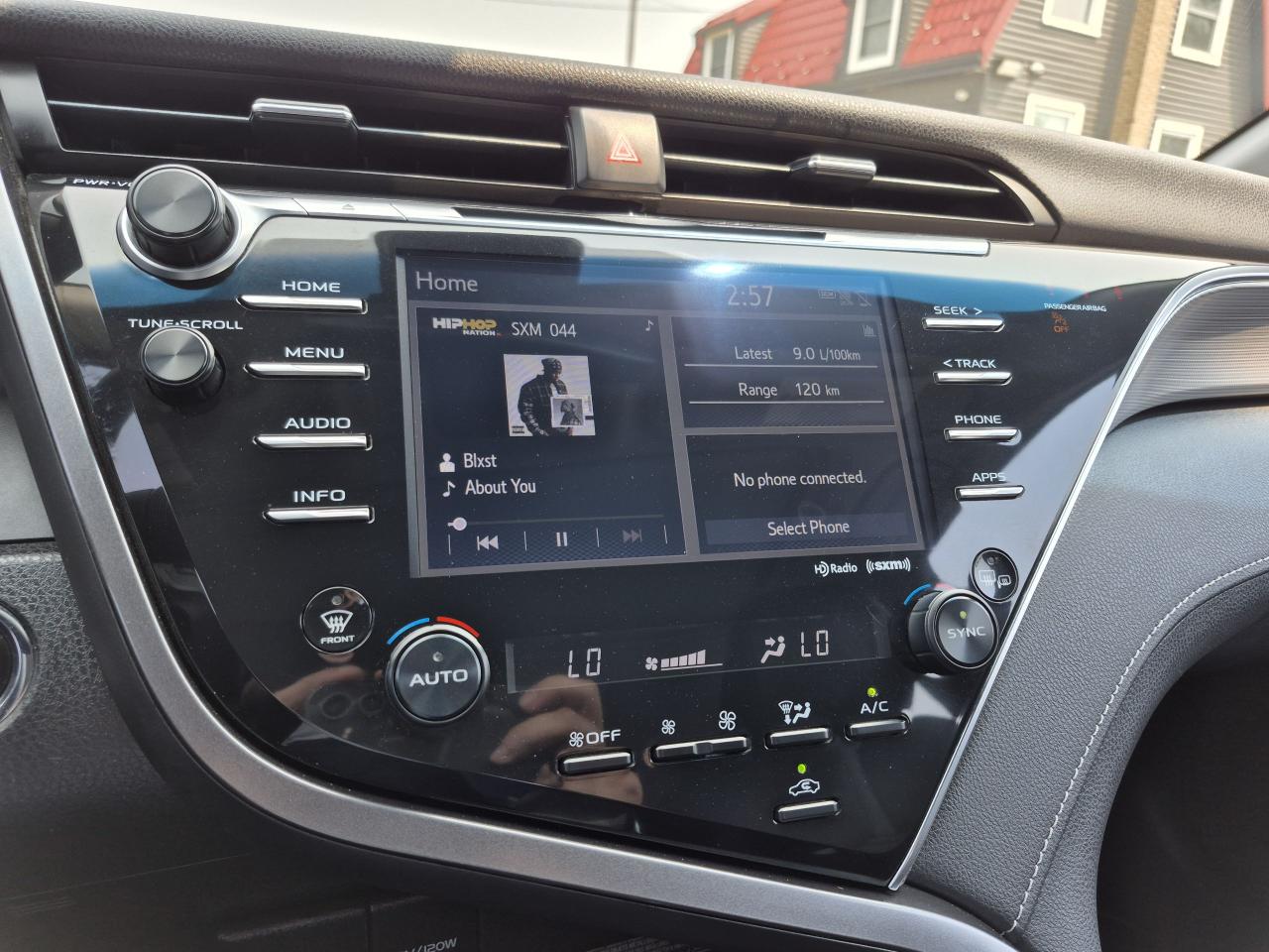 2018 Toyota Camry SE - Certified Photo42