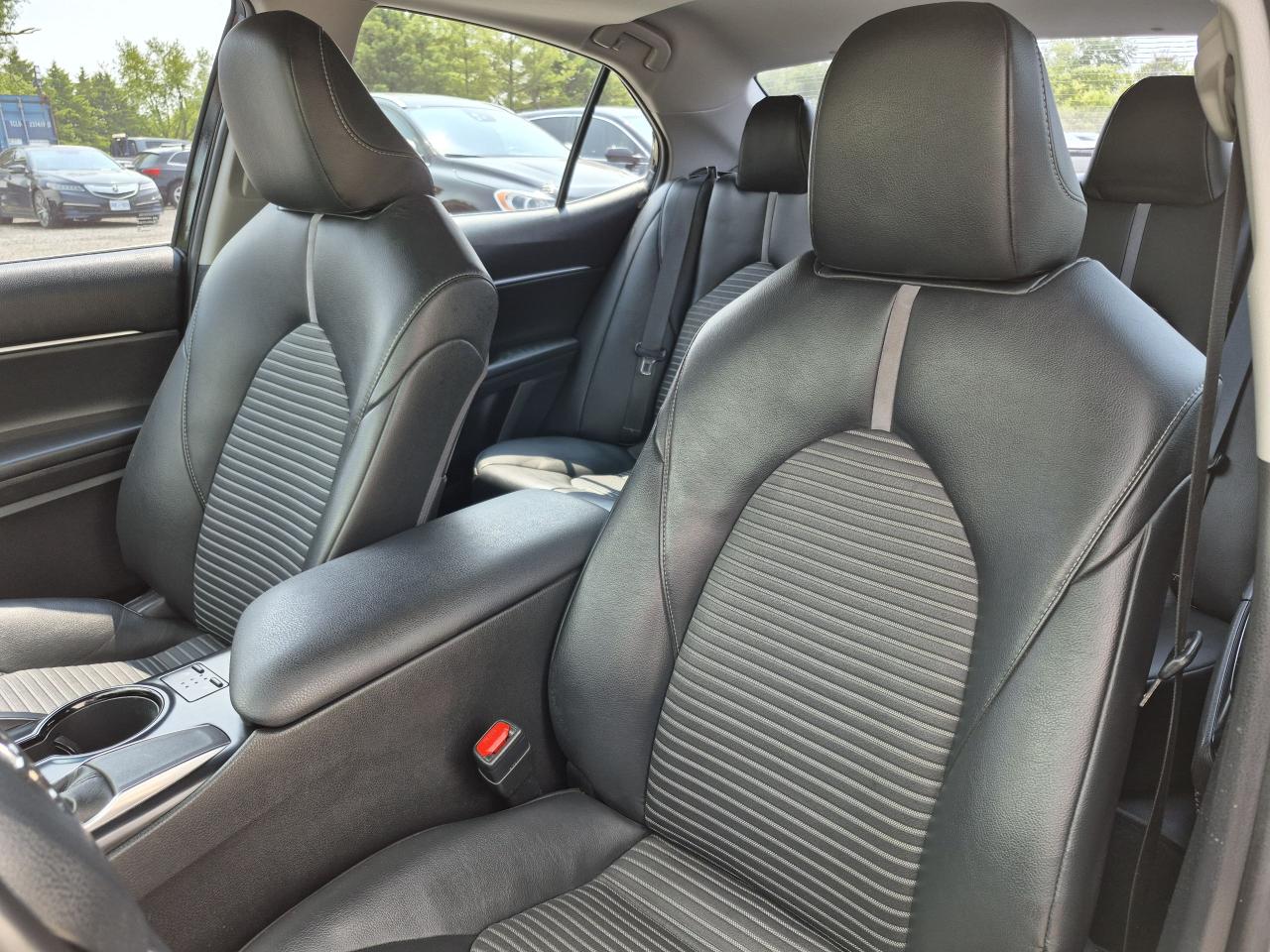 2018 Toyota Camry SE - Certified Photo36