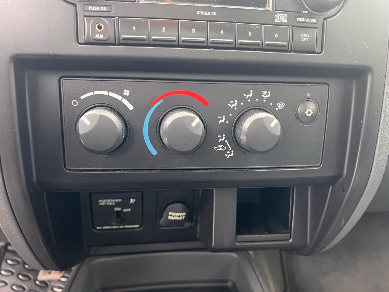 2007 Dodge Dakota ST Photo