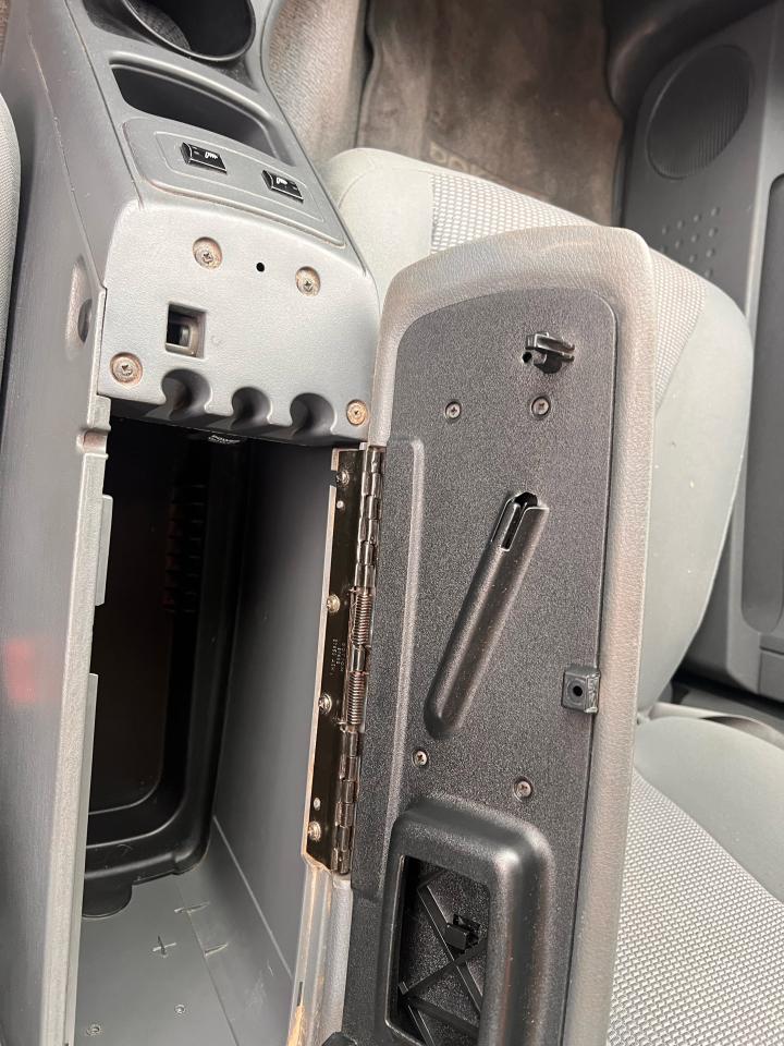 2007 Dodge Dakota ST Photo