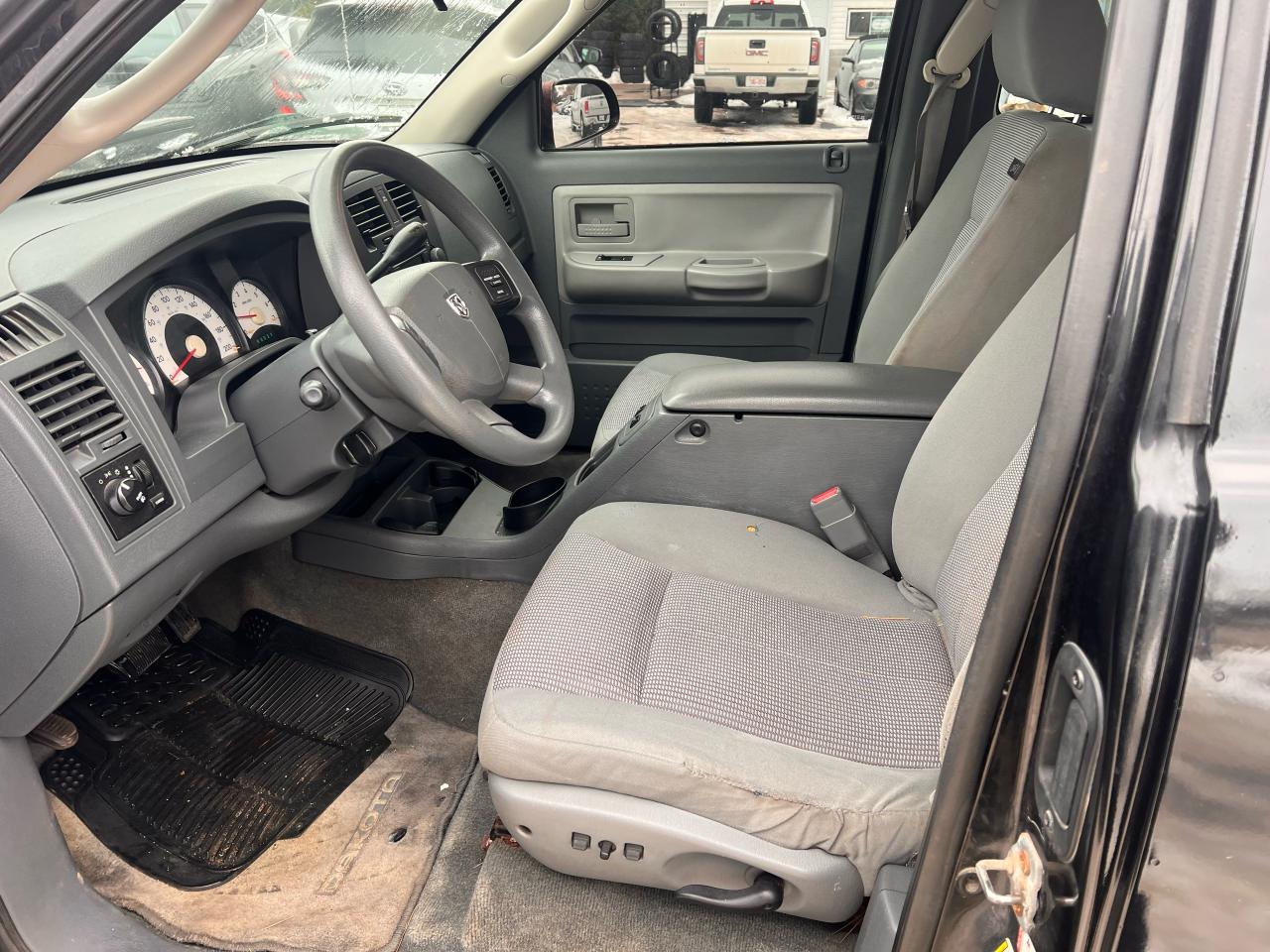 2007 Dodge Dakota ST Photo