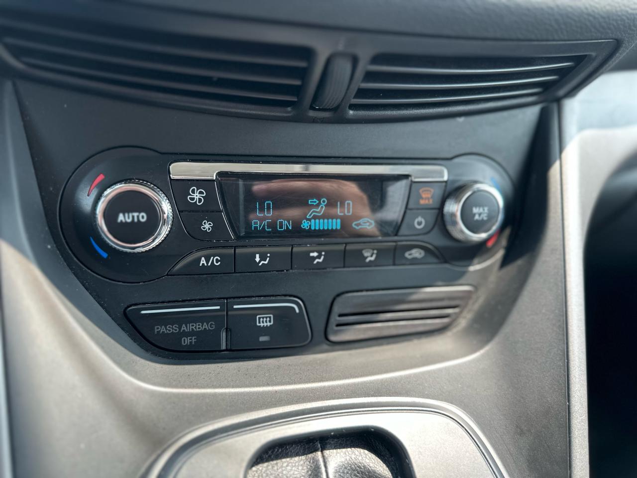 2014 Ford Escape SE Photo19