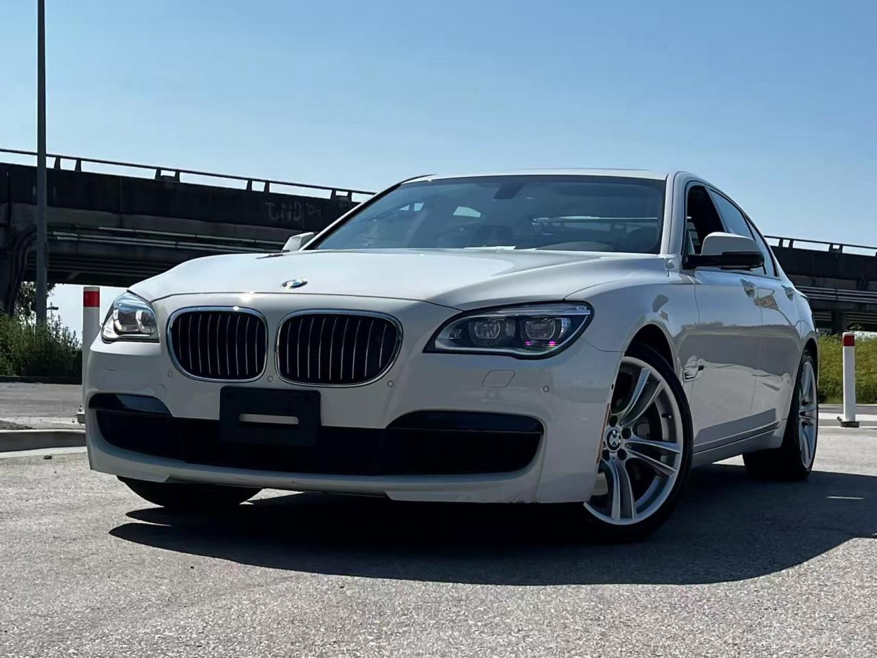 Used 2013 BMW 7 Series 750i xDrive/ M SPORT PKG/ NO ACCIDENT/ BC LOCAL/ LOW KM for sale in Richmond, BC