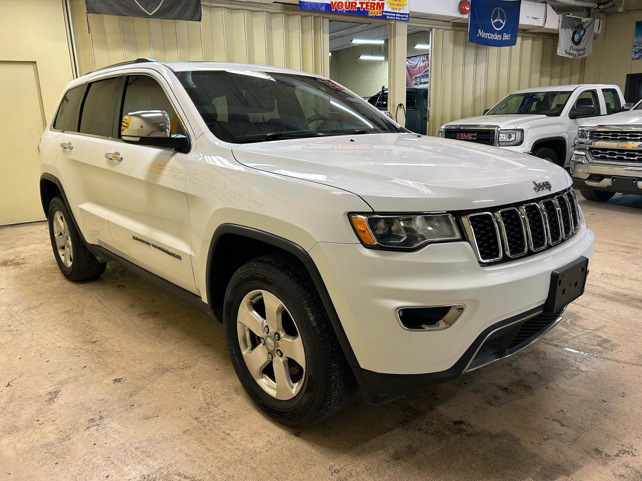2017 Jeep Grand Cherokee Limited - Photo #6