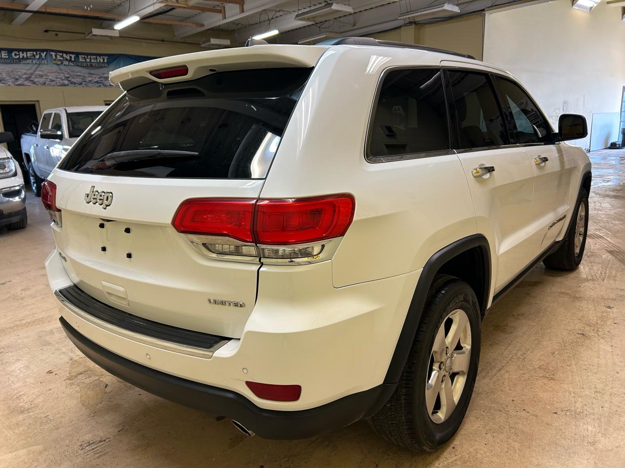 2017 Jeep Grand Cherokee Limited - Photo #5